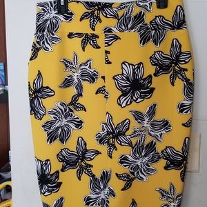 Thalia Sodi Yellow, Black & White Skirt BNwT Sz L